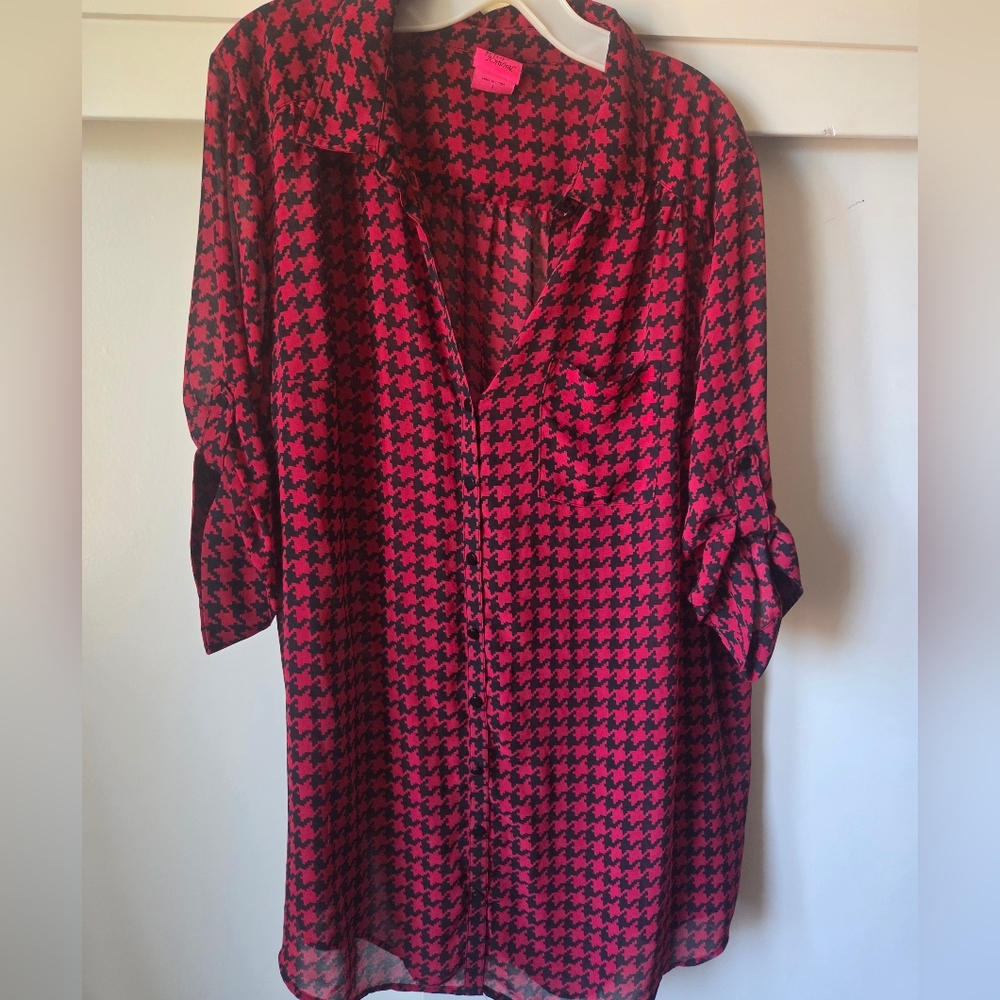 TORRID X BETSEY JOHNSON Red and Black Houndstooth Tunic